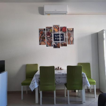 Apartment Gs Centar Gospić Buitenkant foto