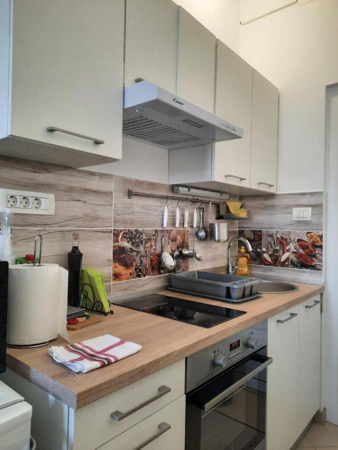 Apartment Gs Centar Gospić Buitenkant foto